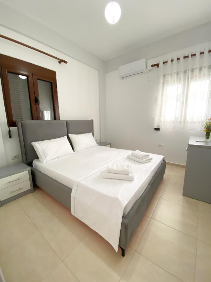 Family Apartments Himara エクステリア 写真