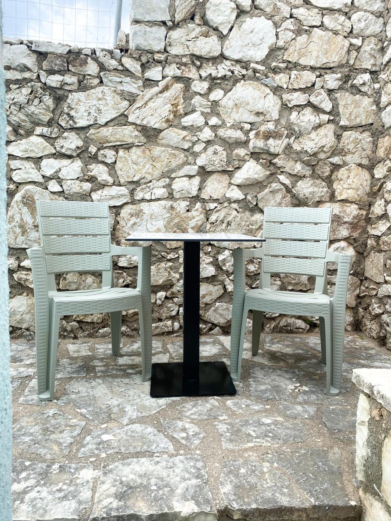 Family Apartments Himara エクステリア 写真